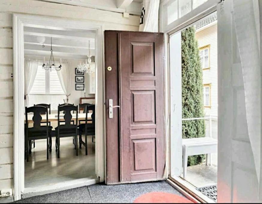 Kvammehuset Pa Gamle Laerdalsoyri Villa Bagian luar foto