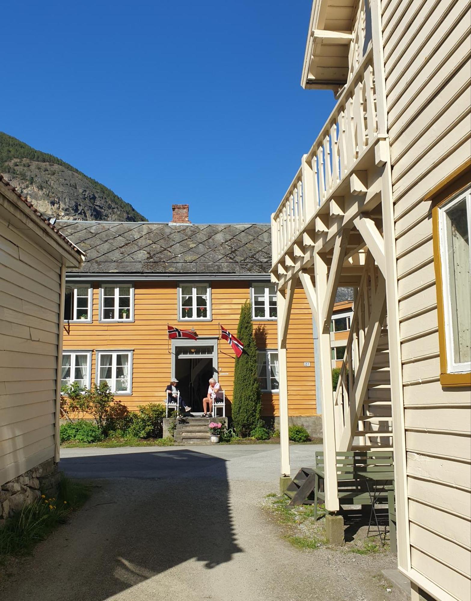 Kvammehuset Pa Gamle Laerdalsoyri Villa Bagian luar foto