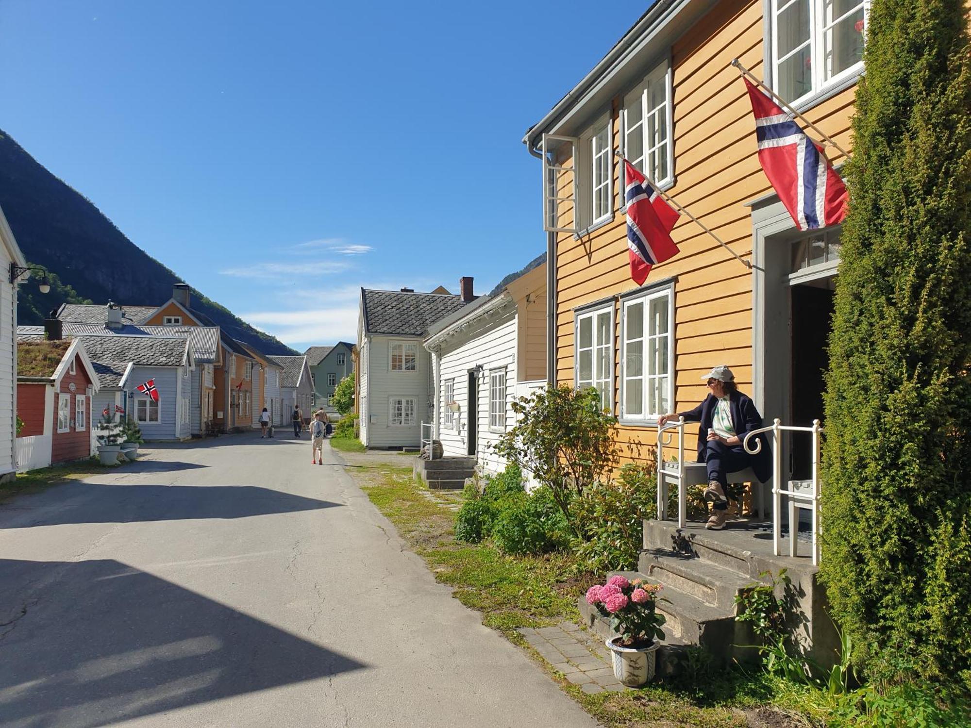 Kvammehuset Pa Gamle Laerdalsoyri Villa Bagian luar foto